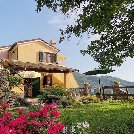Elsa House Bed and Breakfast Mezzanego Exterior foto